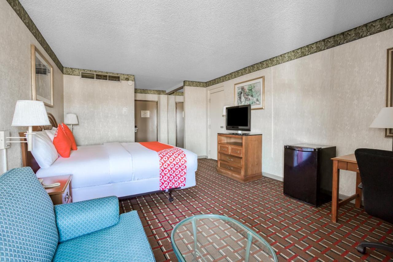 Oyo Hotel Tulsa I-44 Midtown Buitenkant foto